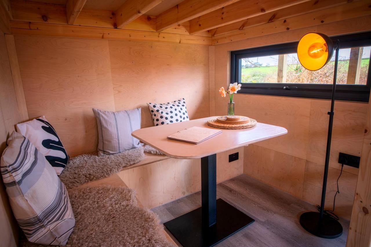 Luxury Glamping Cabin With Outdoor Bath On Cornish Flower Farm Truro Eksteriør billede